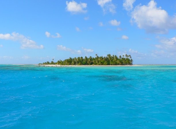 08- Le motu Rua Vahine au sud d'Apataki 